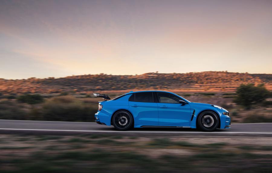  LYNK&Co 03 Cyan Concept 2019 года  (фото 15 из 43)